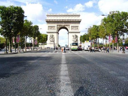 Le Triomphe Elysees Paris Bagian luar foto